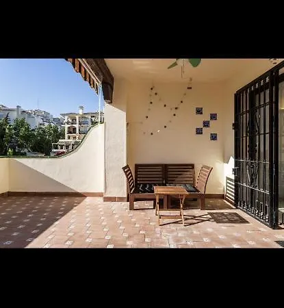 Seaside Serenity: 2br Getaway * 马拉加