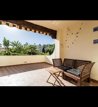 Lägenhet Seaside Serenity: 2br Getaway Málaga